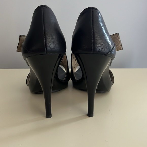 Michael Kors black heels size 9 - Picture 3 of 6